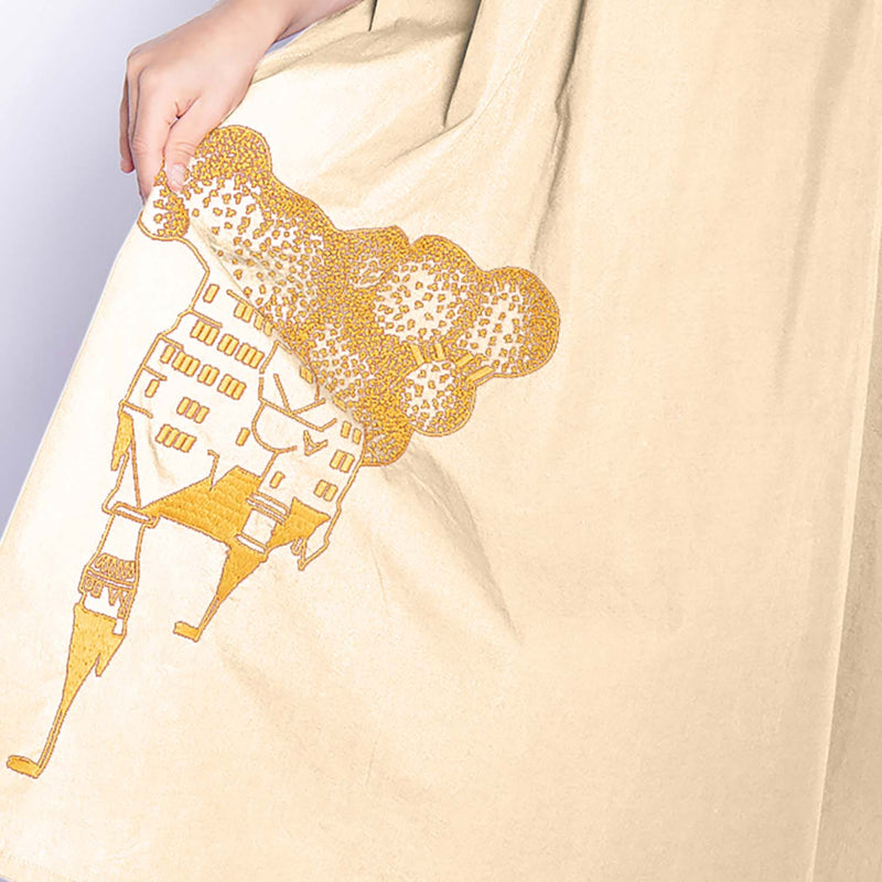 Beiges Mädchen-Boho-Kleid mit goldener Burg-Stickerei